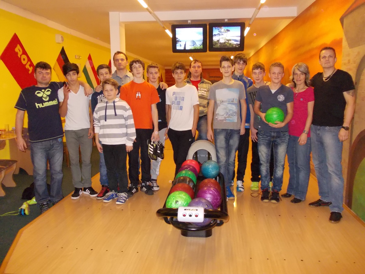 Vánoční turnaj starších žáků v bowlingu