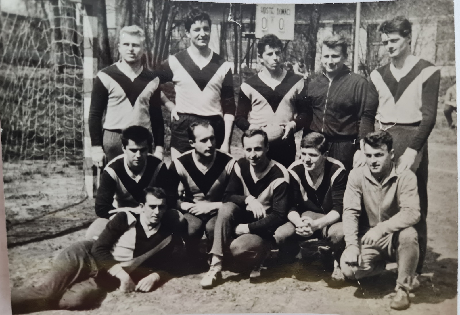 Silná generace družstva mužů v roce 1965, František ležící dole vlevo