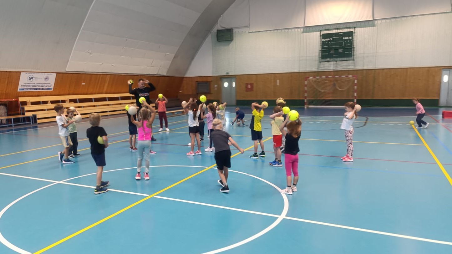 Ukázkové tréninky ve školách - fotka 3