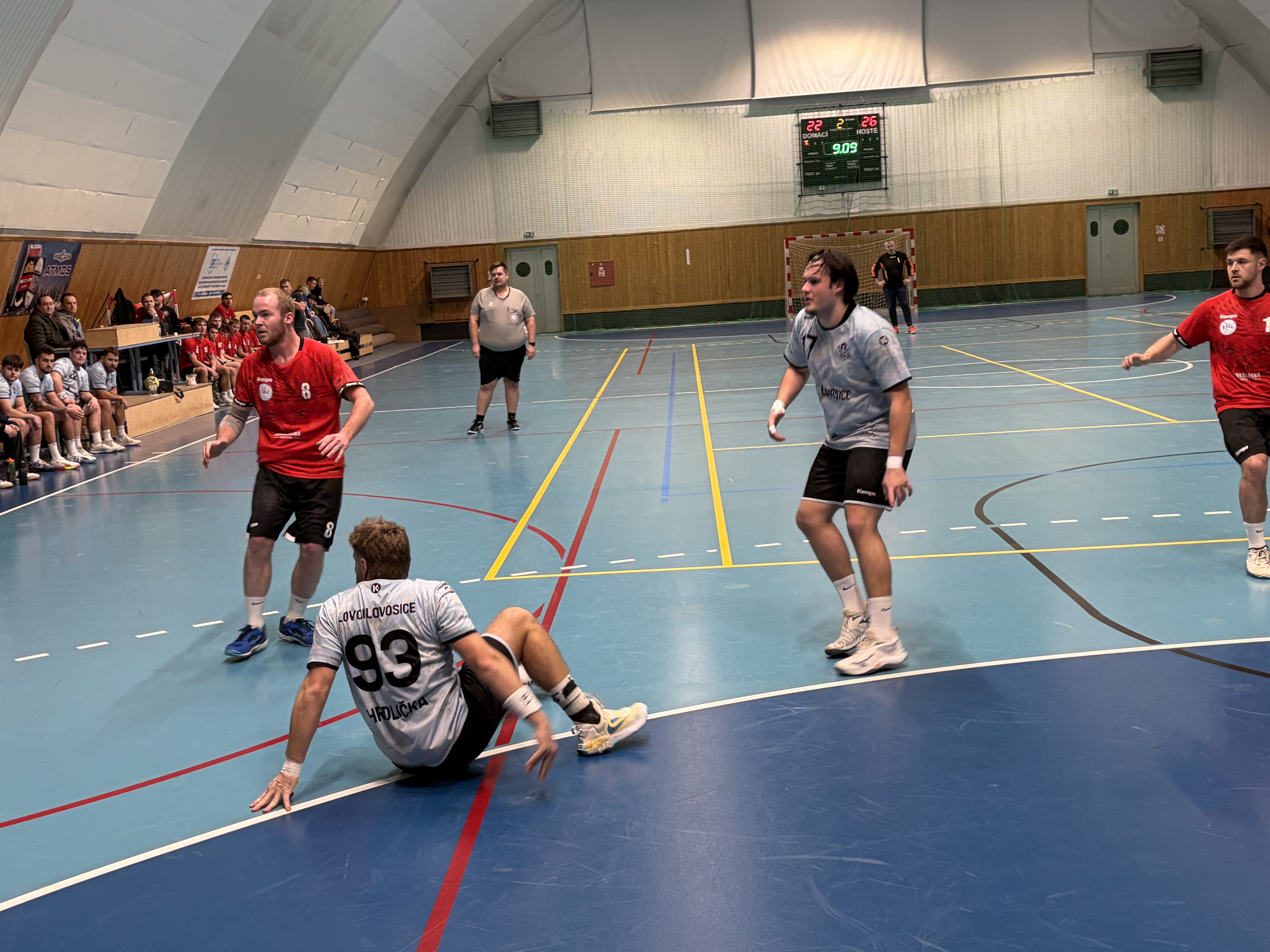 Napínave domácí utkání s rezervou Lovosic - fotka 5