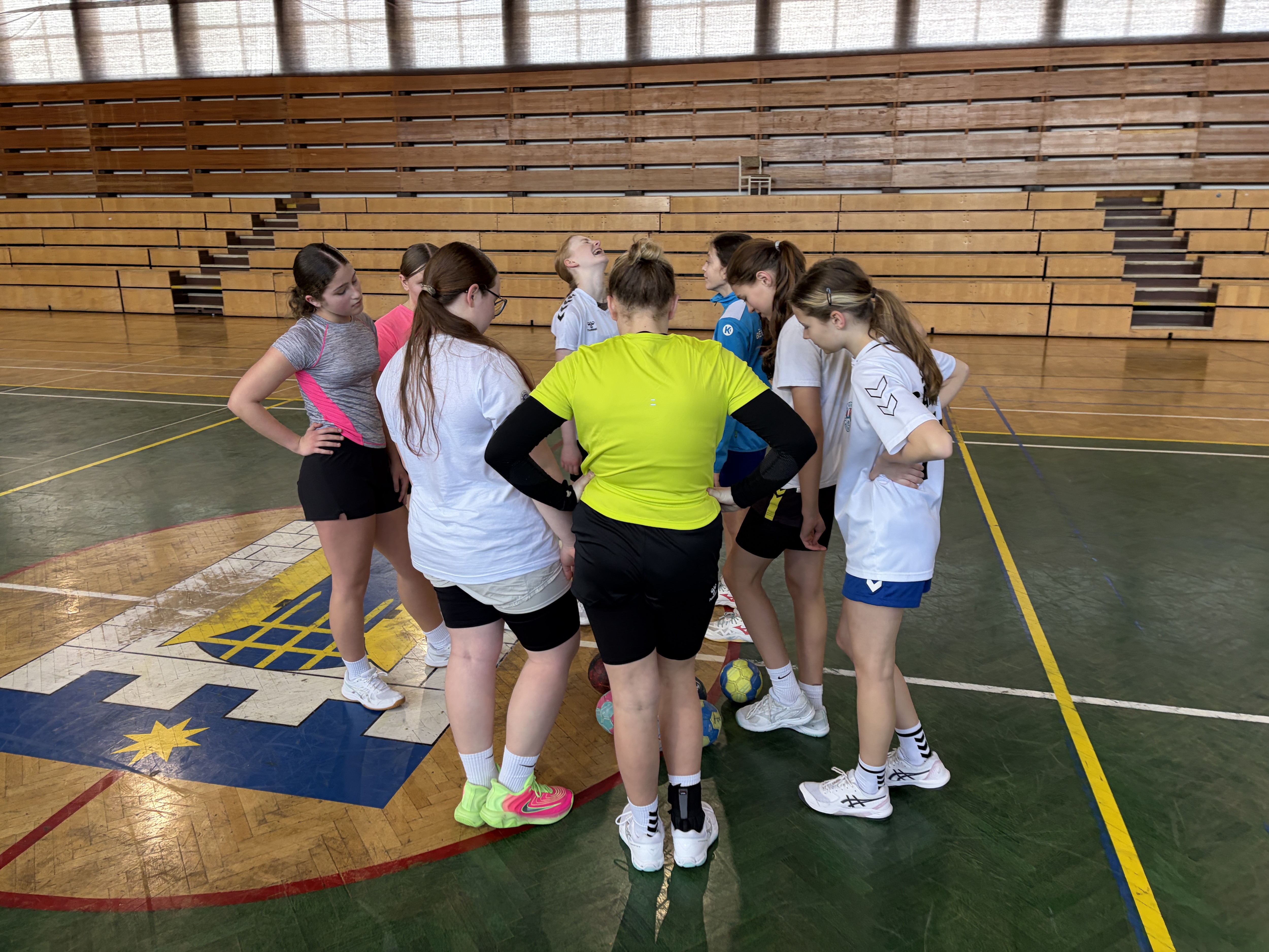 Zimní soustředění žaček v Suľovských skalách - fotka 10