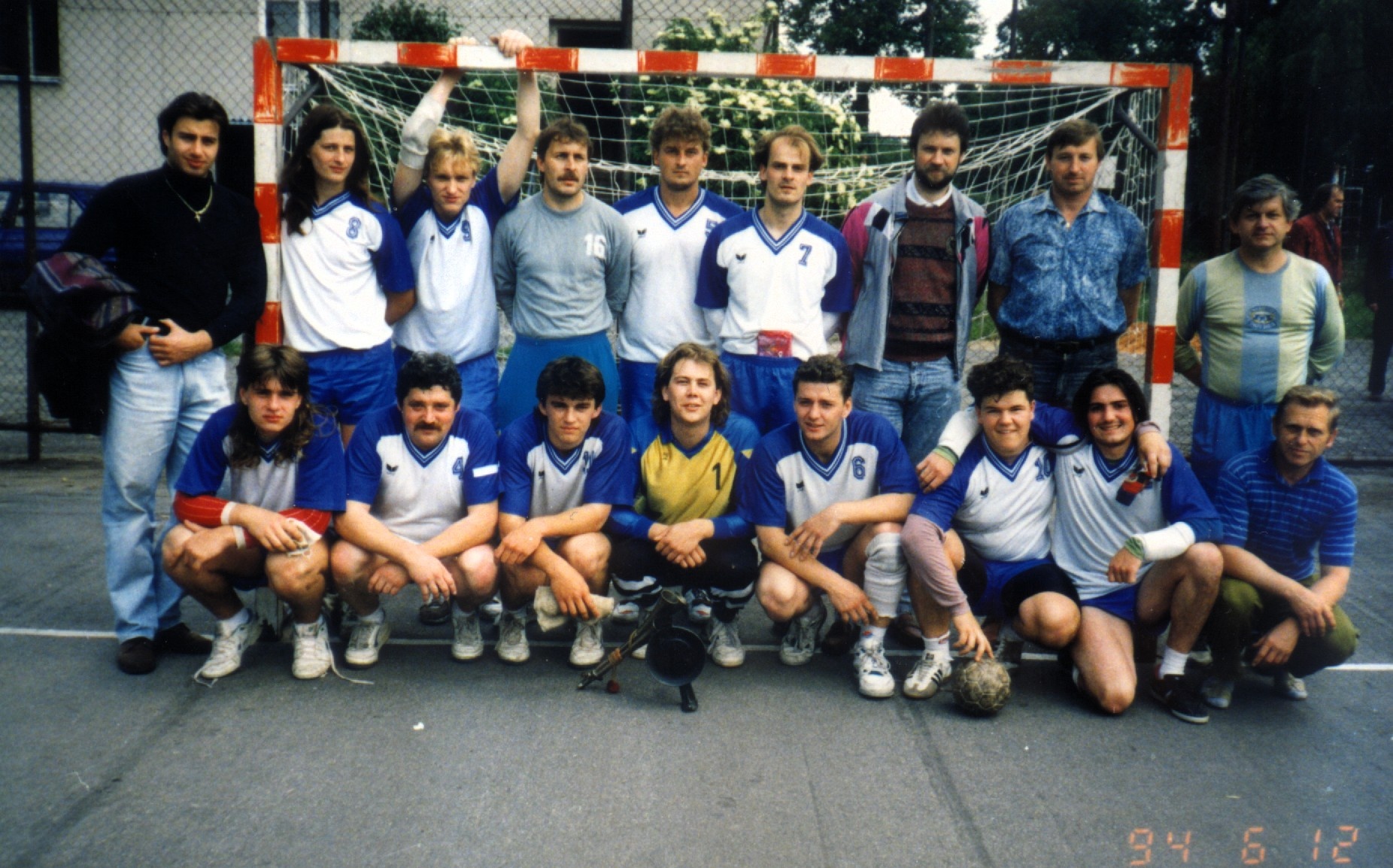 Družstvo mužů 1994
horní řada: Stach Pavel, Hrubý, Netrval, Šindelář, Svoboda, Peterka, Kaňka, Peška, trenér Urban Jan
spordní řada: Stach Petr, Zaj...